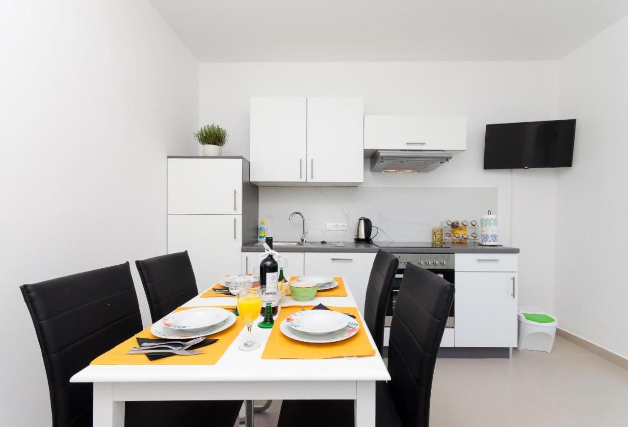 Apartments And Rooms Bianca Barbat na Rabu 외부 사진